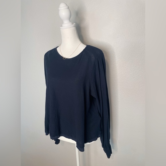 Free People Navy Puff Sleeve Pleated Blouse WOMENS LARGE - Picture 1 of 6